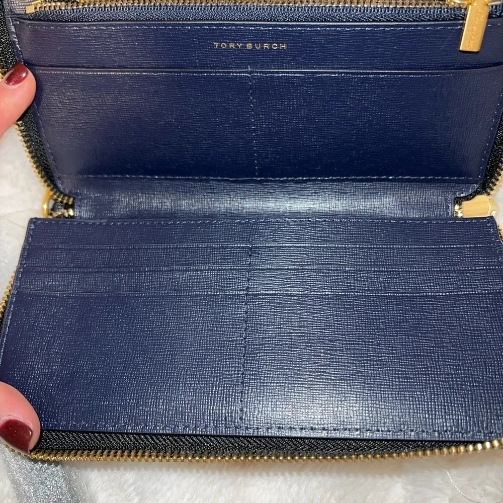 Tory Burch robinson zip